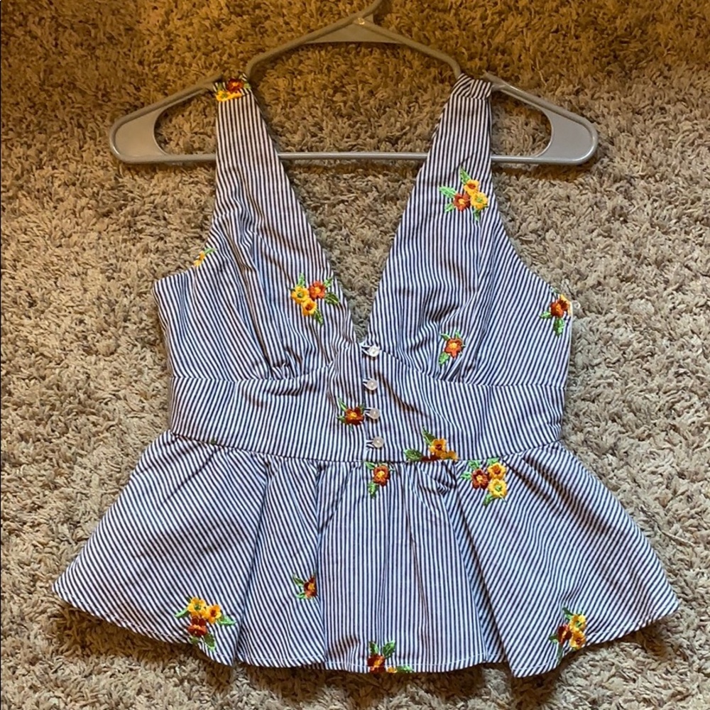 BEAUTIFUL forever 21 contemporary style tank top